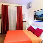 Domus Casa de hóspedes 3*