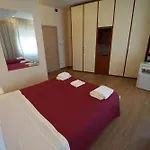 Domus Casa de hóspedes 3*