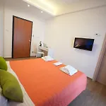 Domus