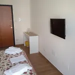 Casa de hóspedes Domus 3*