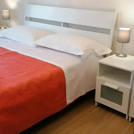 Domus Guest house *