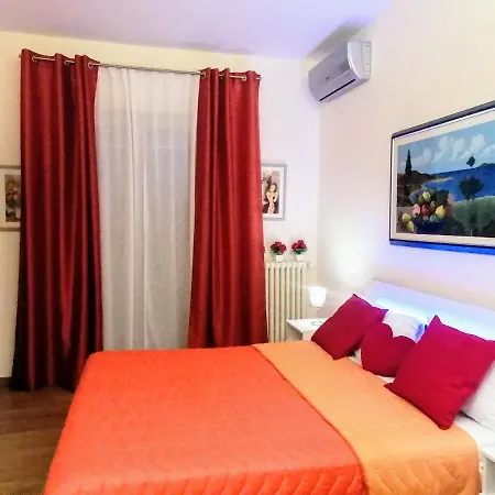 Domus Guest house 3*