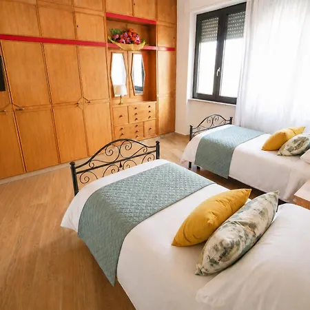 Domus 3*