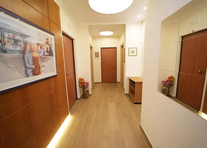 Domus Πανσιόν 3*